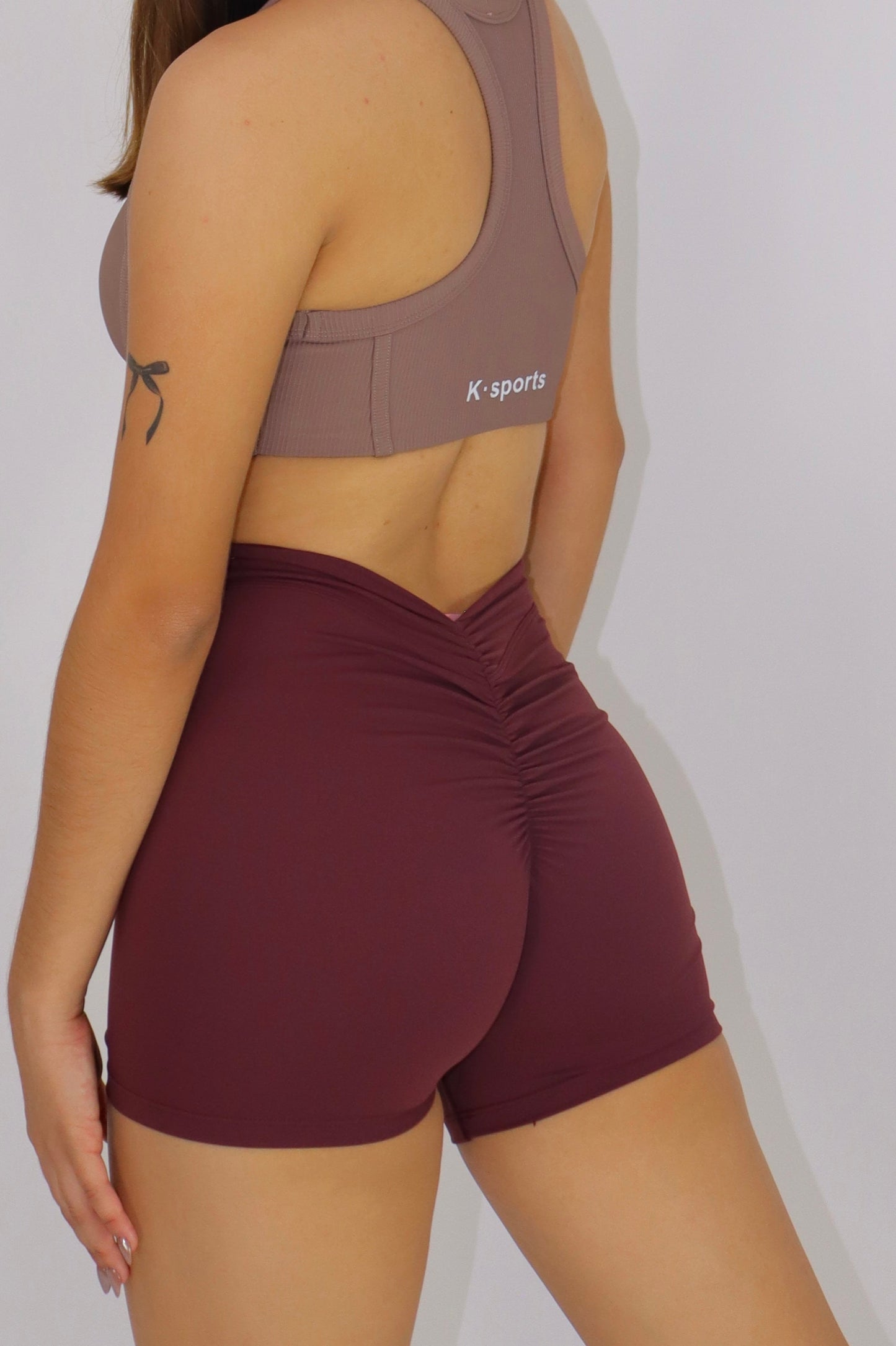 SHORTS Valeri - vino