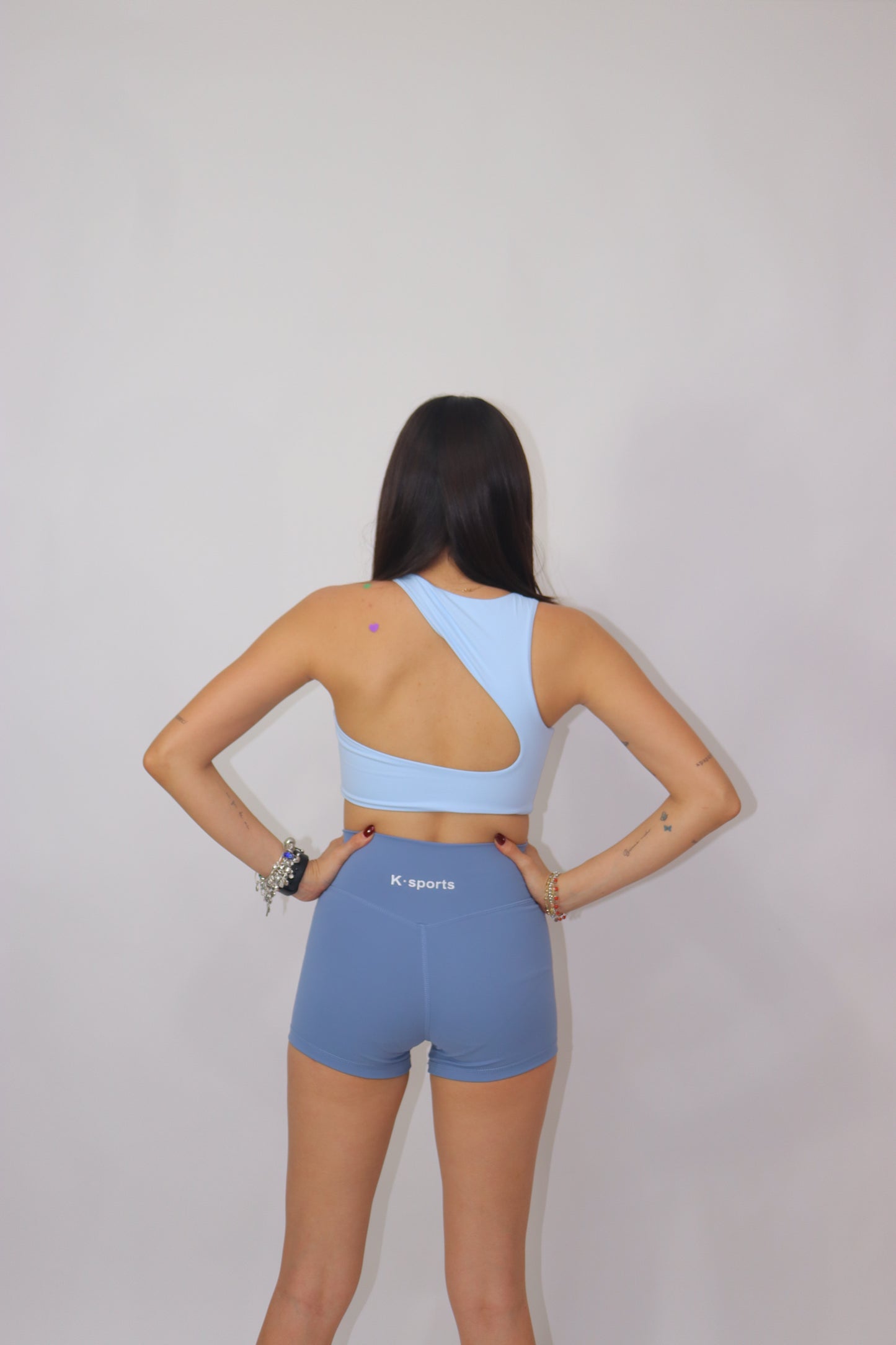 Shorts essencial - azul celeste