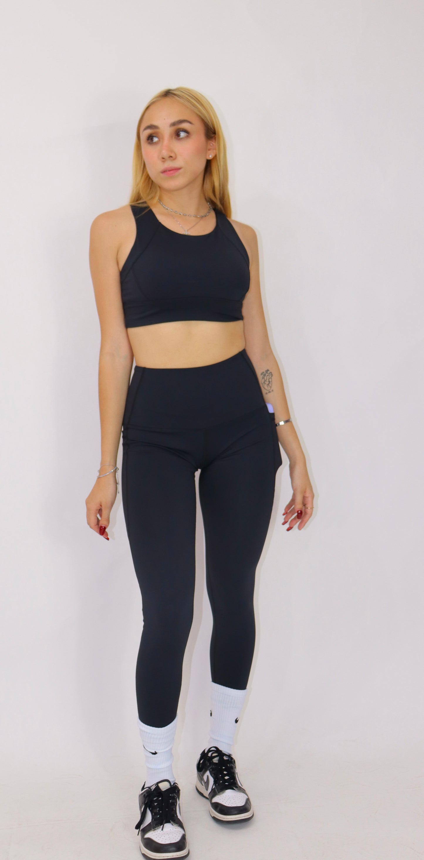 CONJUNTO YOGA STEEL ACTIVEWEAR - NEGRO