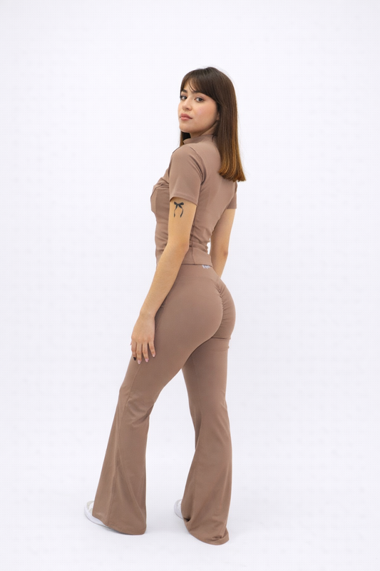 Leggins Flare con  Push up